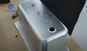 Common Issues of Ultrasonic Cleaning Tanks