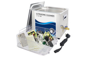 What are the characteristics of small ultrasonic cleaning machine?