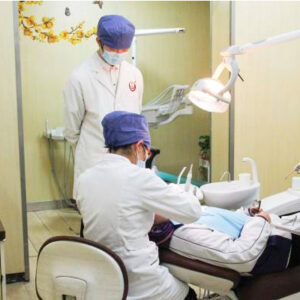Ultrasonic cleaning machine for medical devices